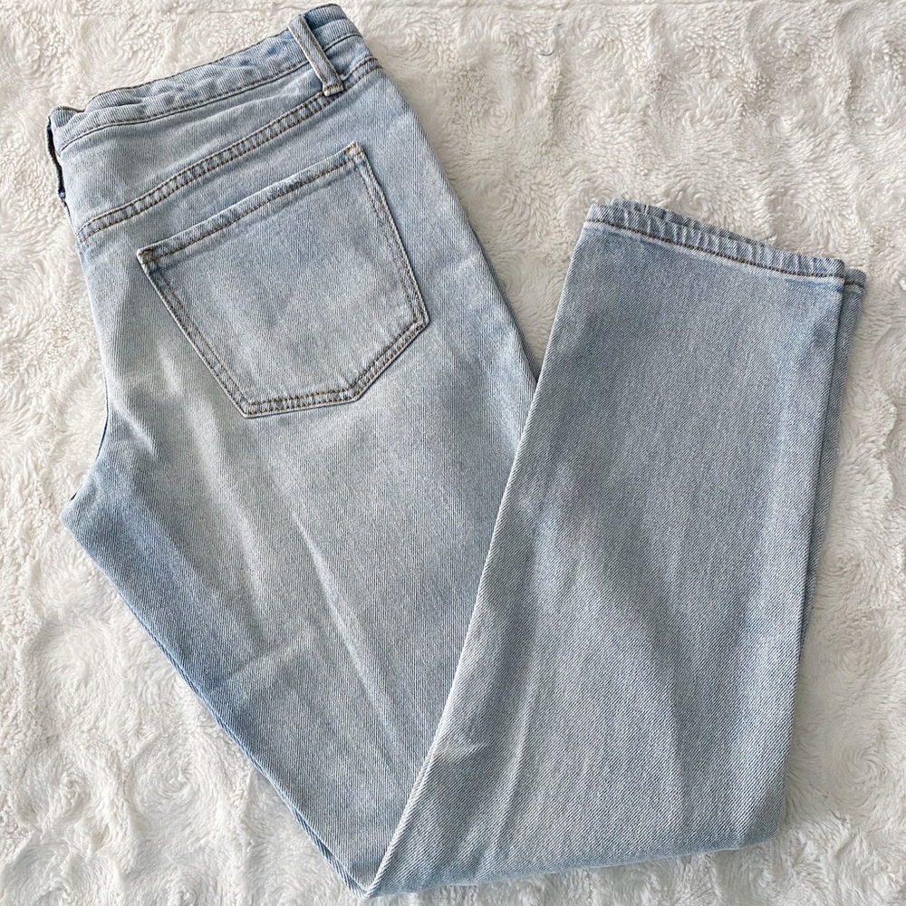 Mossimo Boyfriend Ripped Jeans - Picture 2 of 7